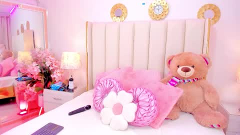 evangelin_ts online show from 23, 2, 2026