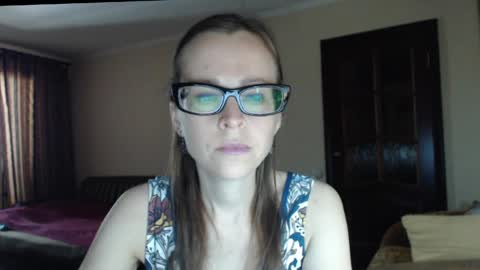YourMistress online show from 4, 6, 2026