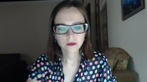 Snapshot of evangeline06 chatting on 22, 6, 2026 YourMistress online show from 22, 6, 2026