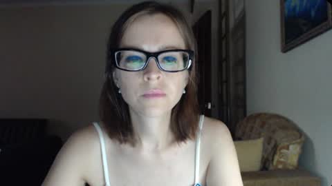 Snapshot of evangeline06 chatting on 14, 7, 2026 YourMistress online show from 14, 7, 2026