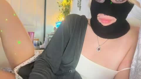 evangelineluvsyou online show from 22, 7, 2026