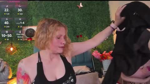 Snapshot of evangelyne_rose chatting on 20, 2, 2026 Evangelyne online show from 20, 2, 2026