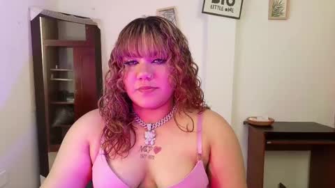 Snapshot of evania_lorns chatting on 16, 5, 2026 eva online show from 16, 5, 2026