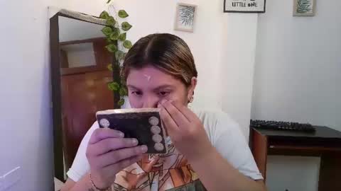 Snapshot of evania_lorns chatting on 15, 6, 2026 eva online show from 15, 6, 2026