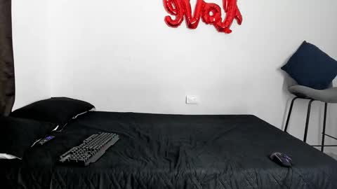 Evans collins24 online show from 3, 11, 2025