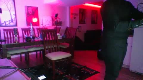 evanschris2048 online show from 4, 3, 2025