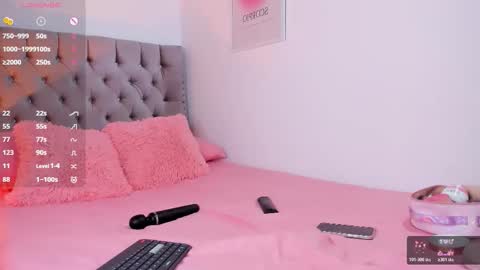 Eva Olimpo online show from 17, 10, 2025