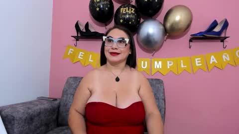 evapalmer_1 online show from 29, 10, 2025