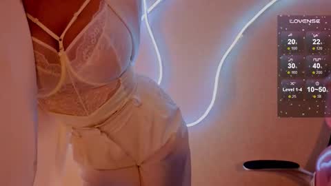 Snapshot of evapuff chatting on 24, 11, 2025 evapuff online show from 24, 11, 2025