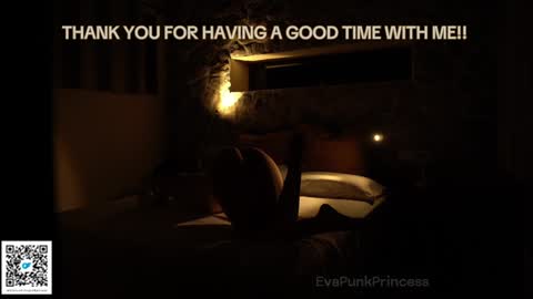 Snapshot of evapunkprincess chatting on 12, 12, 2024 Eva online show from 12, 12, 2024