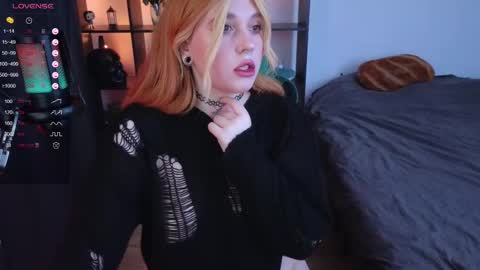 Moon online show from 17, 2, 2025