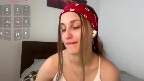 evarenard_ online show from 18, 4, 2026