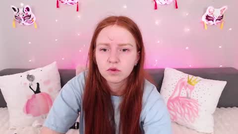 Snapshot of evarey_ chatting on 18, 7, 2026 Adelina online show from 18, 7, 2026