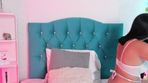 Snapshot of evaritz__ chatting on 21, 2, 2025 EVARITZ online show from 21, 2, 2025