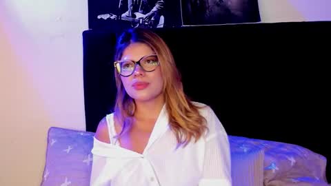 Snapshot of eve_collen chatting on 15, 11, 2025 Eve collen online show from 15, 11, 2025