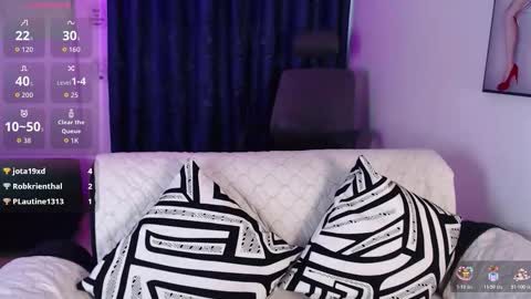 Evee online show from 8, 11, 2025