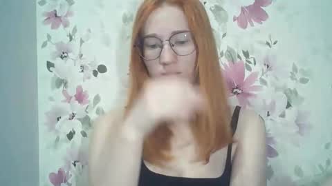 Snapshot of eveliina_shy chatting on 28, 5, 2026 Evelina online show from 28, 5, 2026