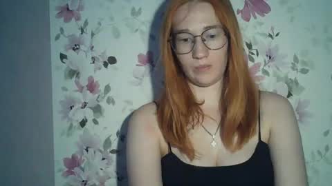 Snapshot of eveliina_shy chatting on 12, 6, 2026 Evelina online show from 12, 6, 2026