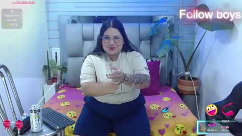 Snapshot of evelin_zaens chatting on 18, 4, 2026 evelin zaens online show from 18, 4, 2026