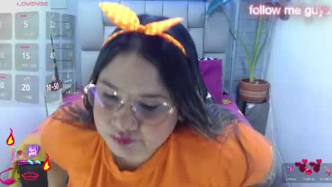 Snapshot of evelin_zaens chatting on 12, 7, 2026 evelin zaens online show from 12, 7, 2026