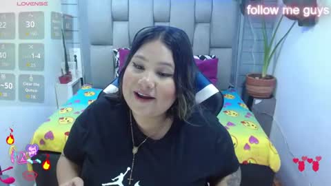 Snapshot of evelin_zaens chatting on 17, 7, 2026 evelin zaens online show from 17, 7, 2026