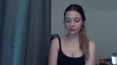 Snapshot of evelinemagnetic chatting on 16, 6, 2026 EvelinaMagnetic online show from 16, 6, 2026