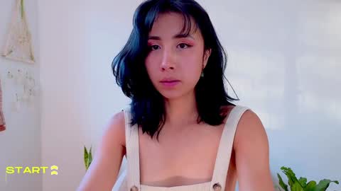 Snapshot of evelyn_chelle chatting on 23, 1, 2025 Im Eve or Chelle Next Stream 191224 online show from 23, 1, 2025