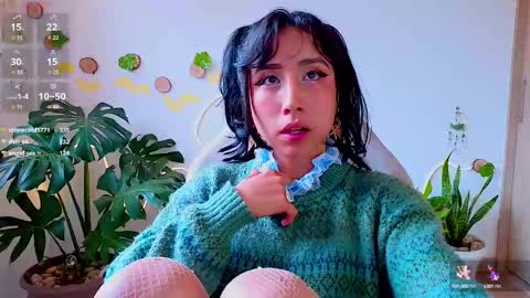 Snapshot of evelyn_chelle chatting on 12, 3, 2025 Im Eve or Chelle Next Stream 191224 online show from 12, 3, 2025