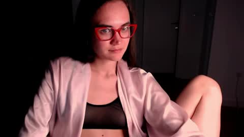 Snapshot of evelyn_gg chatting on 11, 5, 2026 Evelyn online show from 11, 5, 2026
