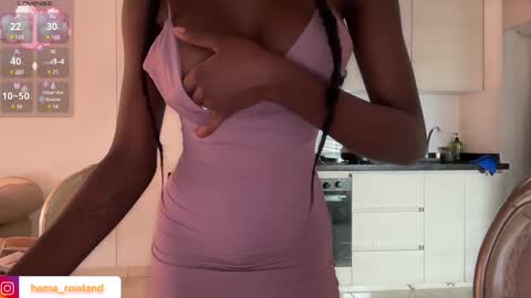 E V E L Y N  online show from 30, 1, 2025