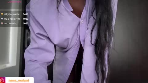 E V E L Y N  online show from 5, 3, 2025