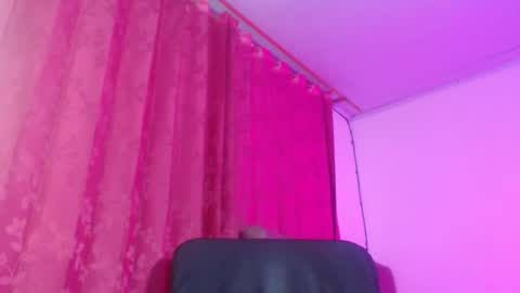 Snapshot of evelyn_sandoval chatting on 25, 10, 2025 Evelyn Sandoval online show from 25, 10, 2025