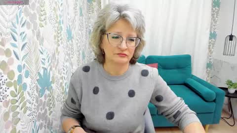 Evelyn online show from 11, 2, 2025