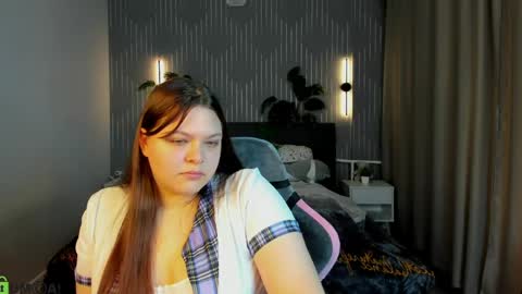 Snapshot of evelyne_loo chatting on 28, 4, 2026 Evelyne Loo online show from 28, 4, 2026