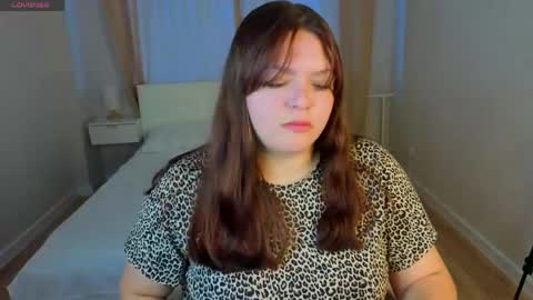 Snapshot of evelyne_loo chatting on 10, 5, 2026 Evelyne Loo online show from 10, 5, 2026