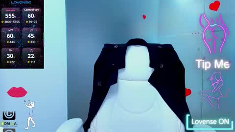 Snapshot of evelyne_rose chatting on 16, 11, 2025 evelyne_rose online show from 16, 11, 2025