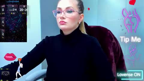 evelyne_rose online show from 4, 12, 2025