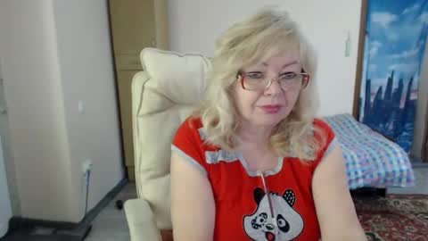 BarbaraBlondy online show from 8, 2, 2025