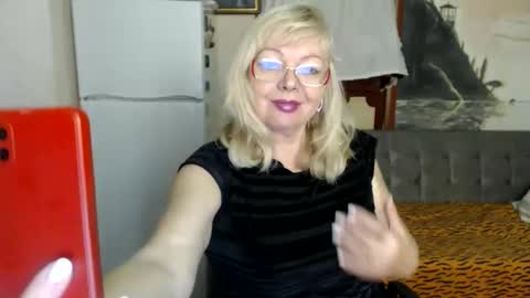 BarbaraBlondy online show from 10, 10, 2025