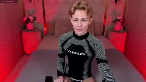 Snapshot of even_vrot chatting on 25, 11, 2025 Even online show from 25, 11, 2025