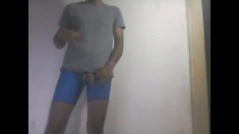 Snapshot of everaldosantos chatting on 5, 1, 2025 everaldosantos online show from 5, 1, 2025