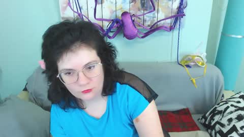 Snapshot of everly_rays chatting on 6, 12, 2024 Everly online show from 6, 12, 2024