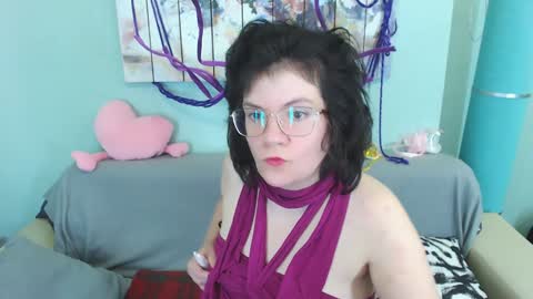 Snapshot of everly_rays chatting on 8, 12, 2024 Everly online show from 8, 12, 2024