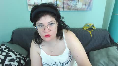 Snapshot of everly_rays chatting on 6, 2, 2025 Everly online show from 6, 2, 2025