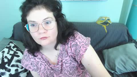 Snapshot of everly_rays chatting on 7, 2, 2025 Everly online show from 7, 2, 2025