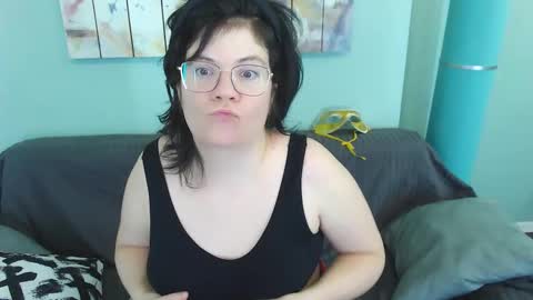 Snapshot of everly_rays chatting on 17, 2, 2025 Everly online show from 17, 2, 2025