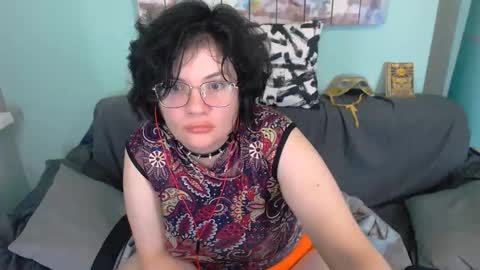 Snapshot of everly_rays chatting on 19, 9, 2025 Everly online show from 19, 9, 2025