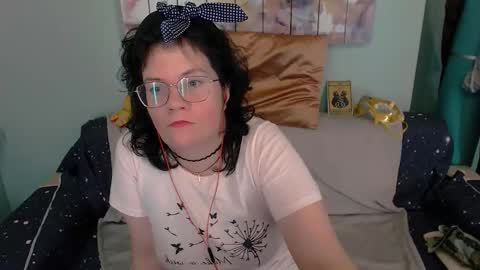 Snapshot of everly_rays chatting on 20, 10, 2025 Everly online show from 20, 10, 2025