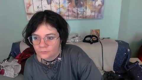 Snapshot of everly_rays chatting on 21, 12, 2025 Everly online show from 21, 12, 2025