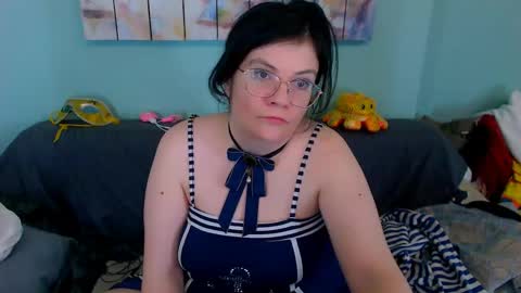 Snapshot of everly_rays chatting on 18, 4, 2026 Everly online show from 18, 4, 2026